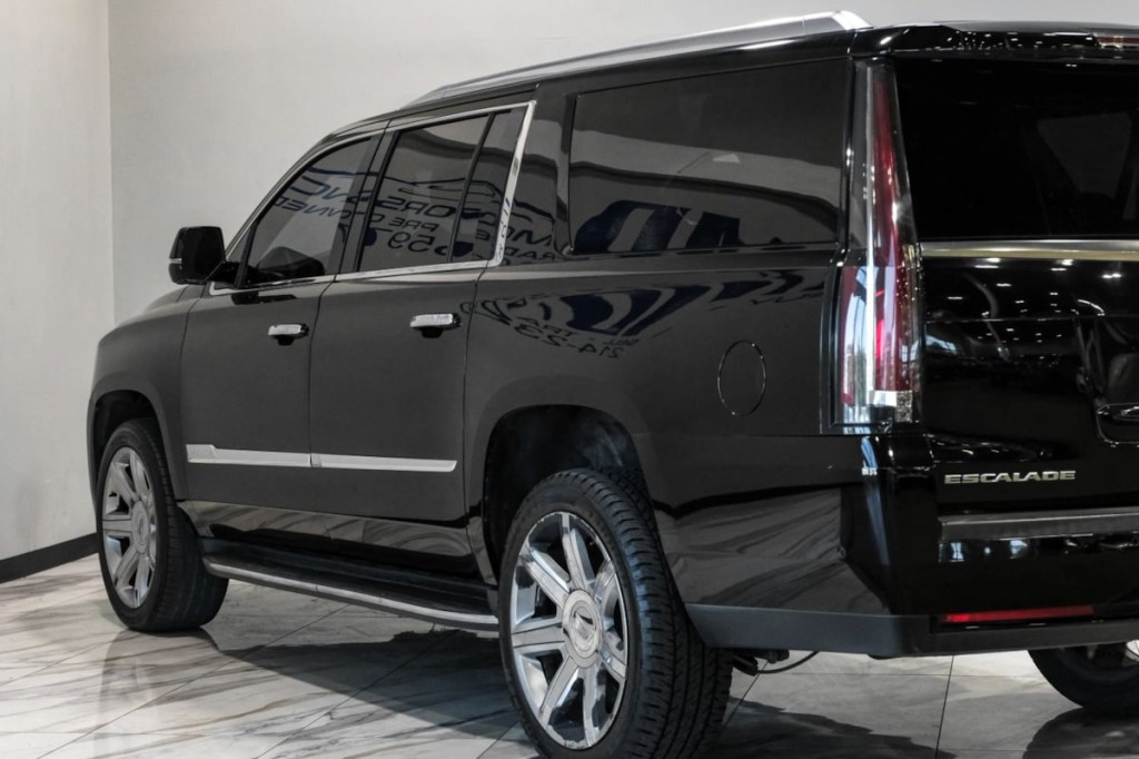 2020 Cadillac Escalade Image 15