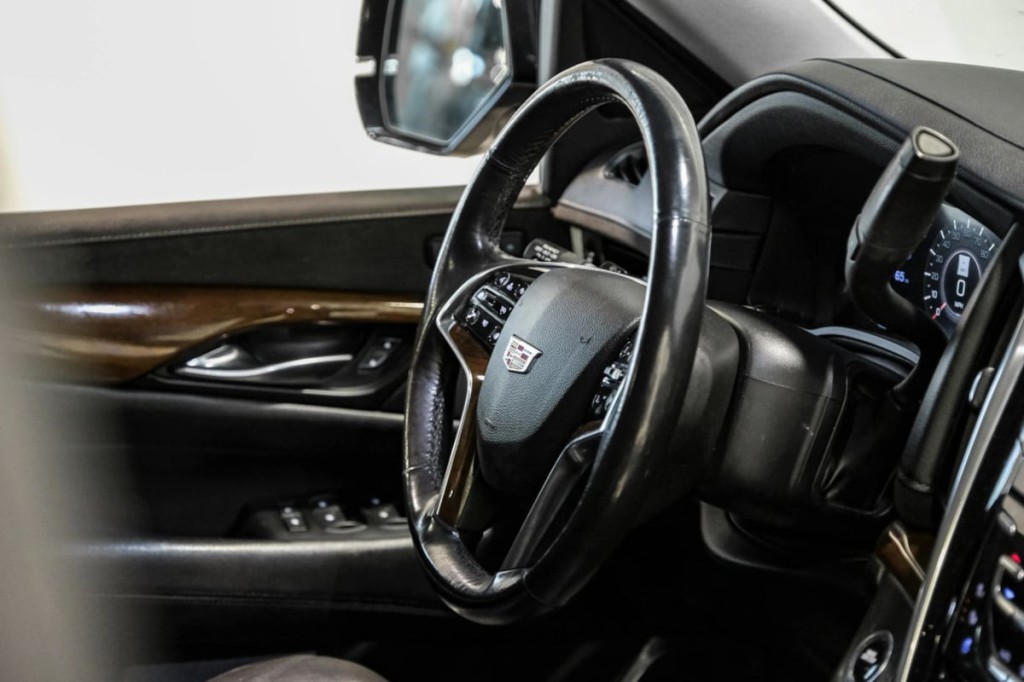 2020 Cadillac Escalade Image 18