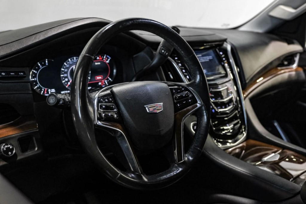 2020 Cadillac Escalade Image 20