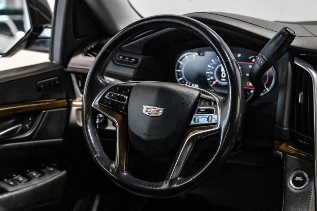 2020 Cadillac Escalade Image 21