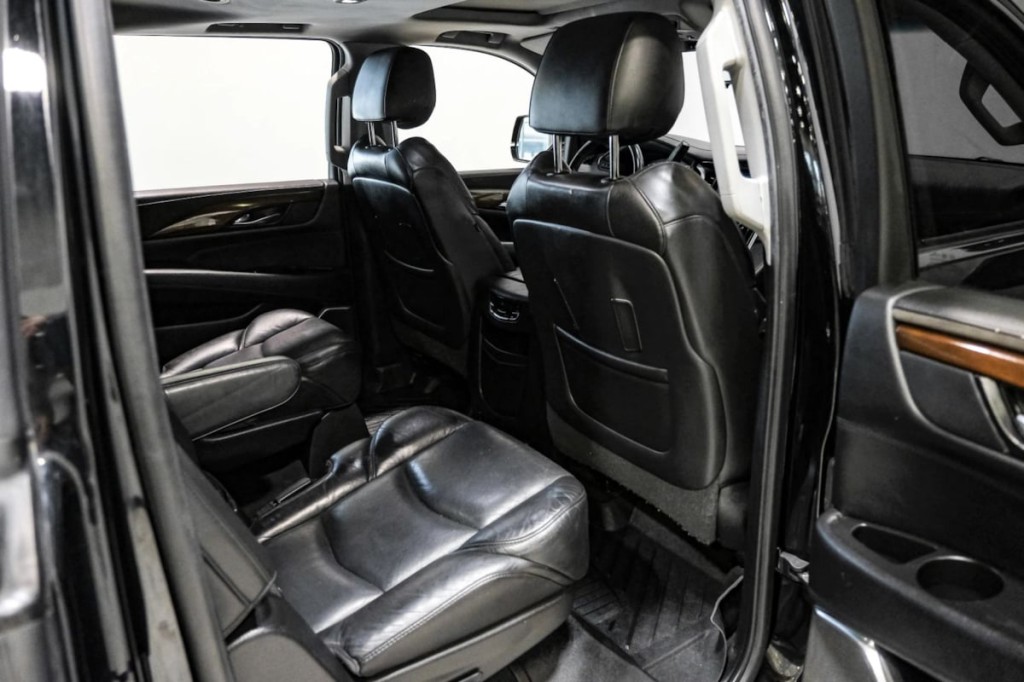 2020 Cadillac Escalade Image 33