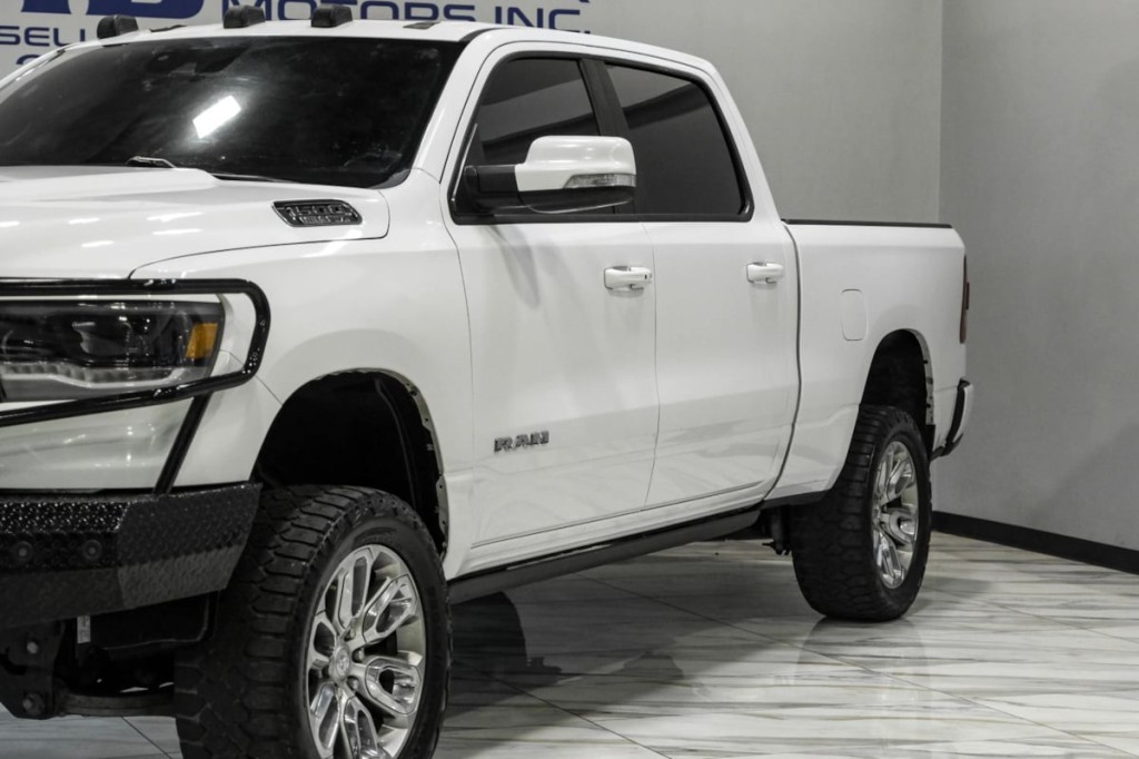 2023 RAM 1500 Image 8