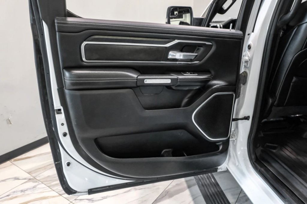 2023 RAM 1500 Image 41