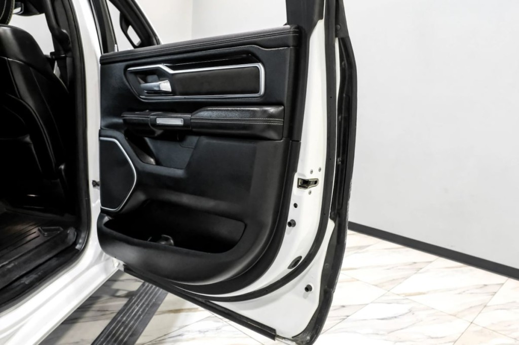 2023 RAM 1500 Image 42