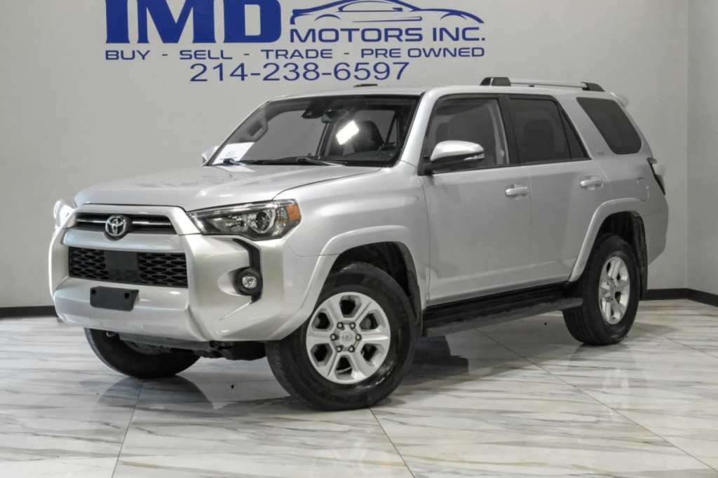 2021 Toyota 4Runner Image 3