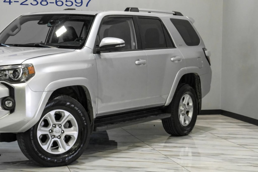 2021 Toyota 4Runner Image 8