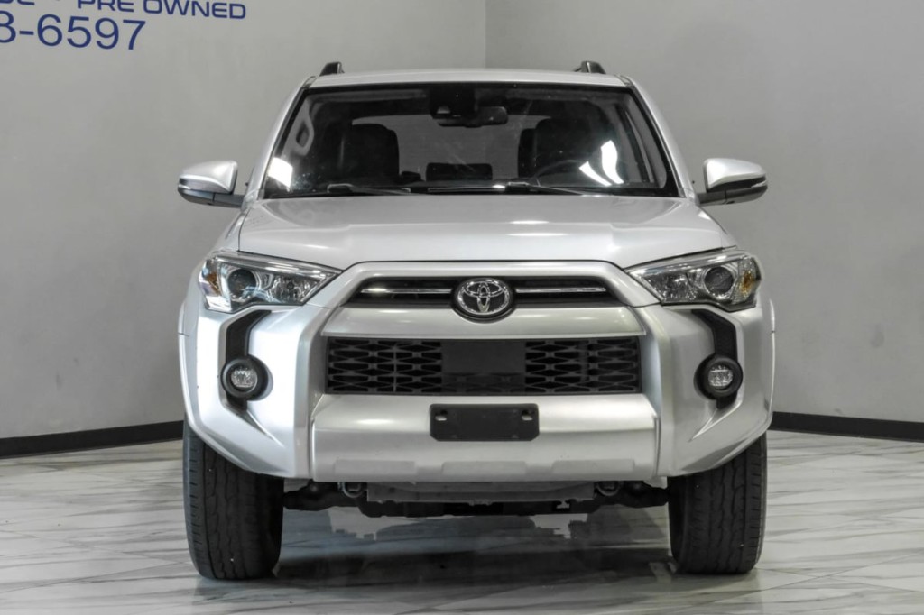 2021 Toyota 4Runner Image 9