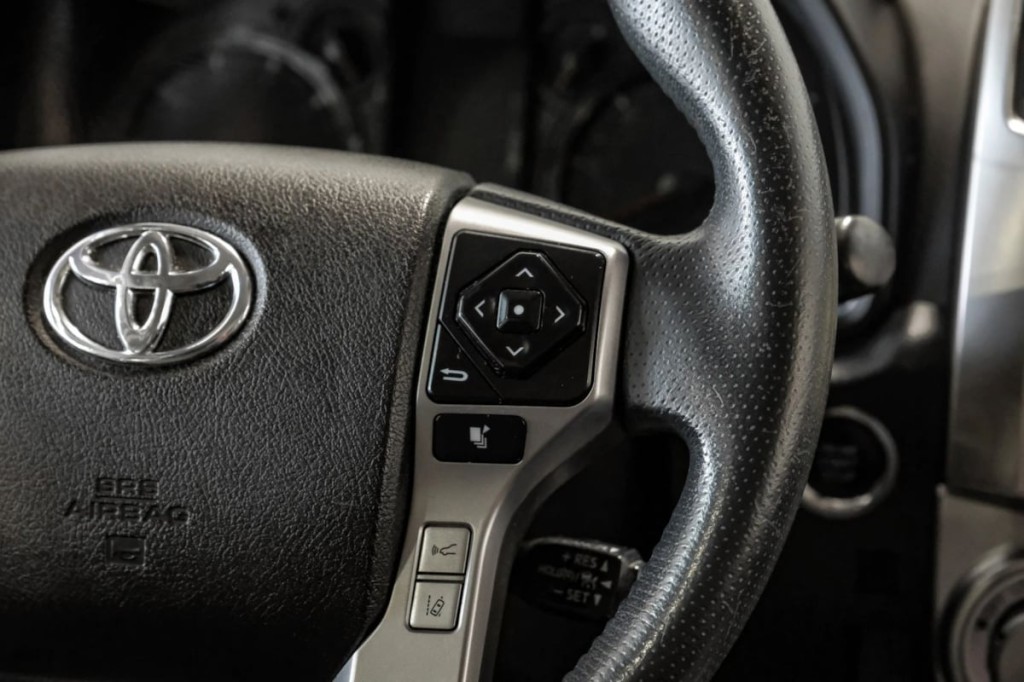 2021 Toyota 4Runner Image 28