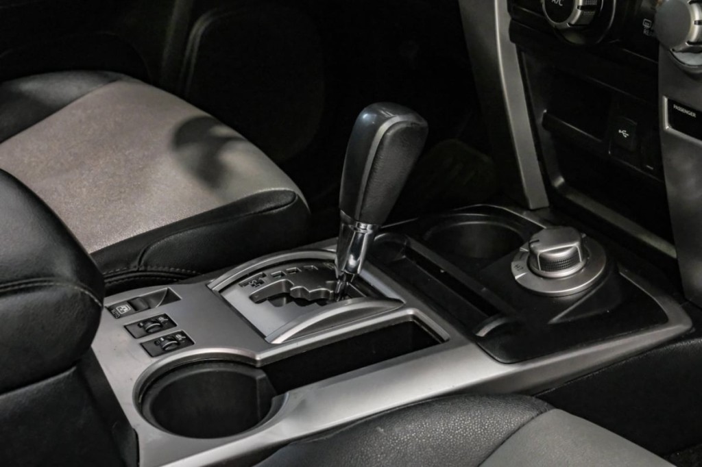 2021 Toyota 4Runner Image 34