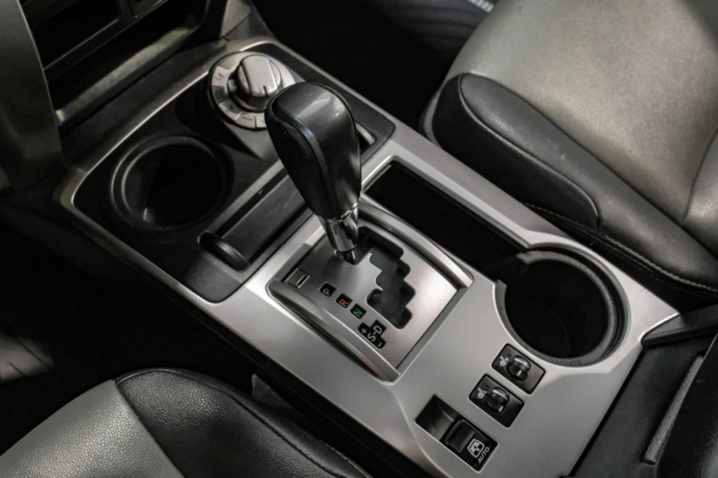 2021 Toyota 4Runner Image 36