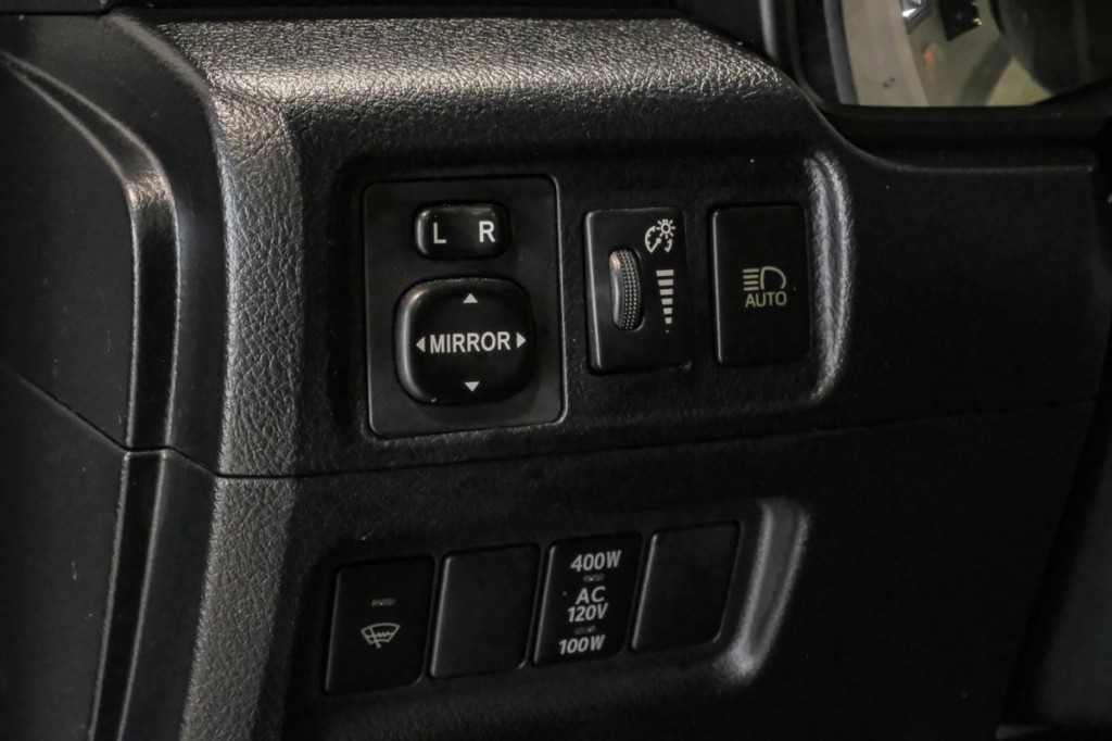 2021 Toyota 4Runner Image 43