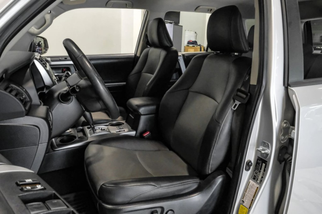 2021 Toyota 4Runner Image 53
