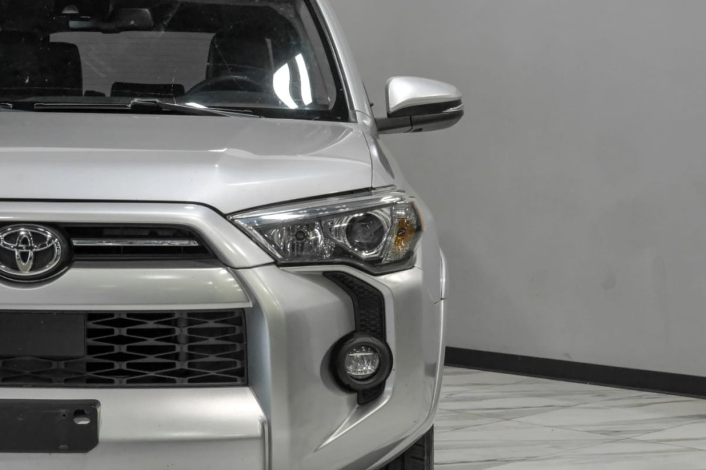 2021 Toyota 4Runner Image 71