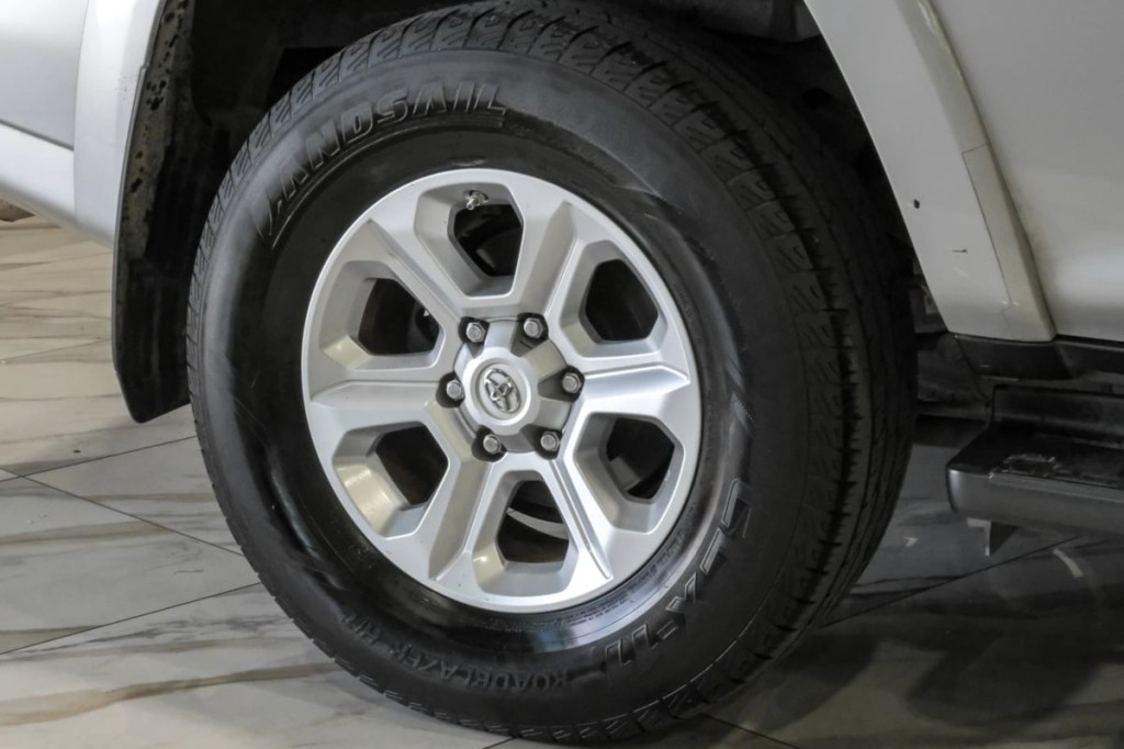 2021 Toyota 4Runner Image 80