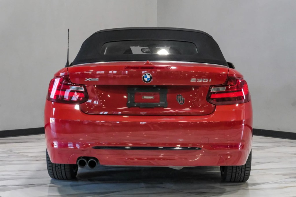 2017 BMW 2 Series Image 18