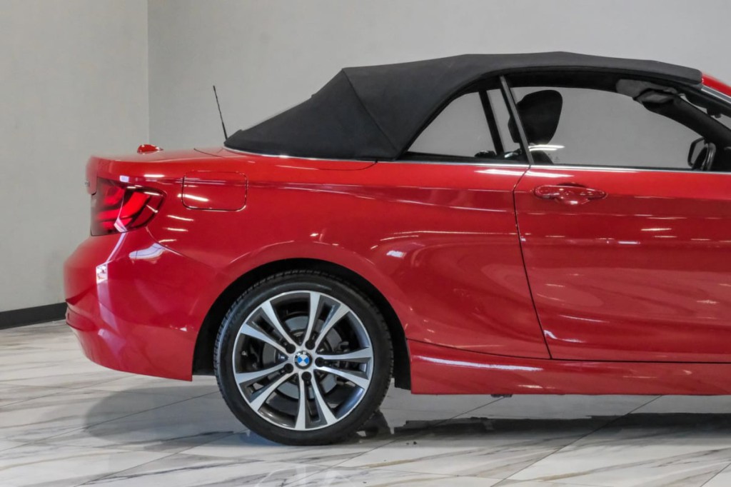 2017 BMW 2 Series Image 21