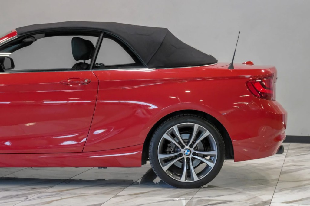 2017 BMW 2 Series Image 24