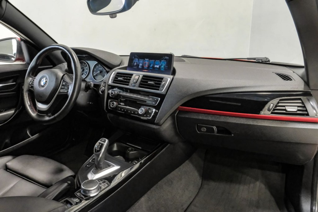 2017 BMW 2 Series Image 25