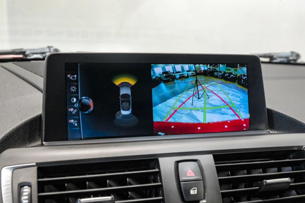 2017 BMW 2 Series Image 35