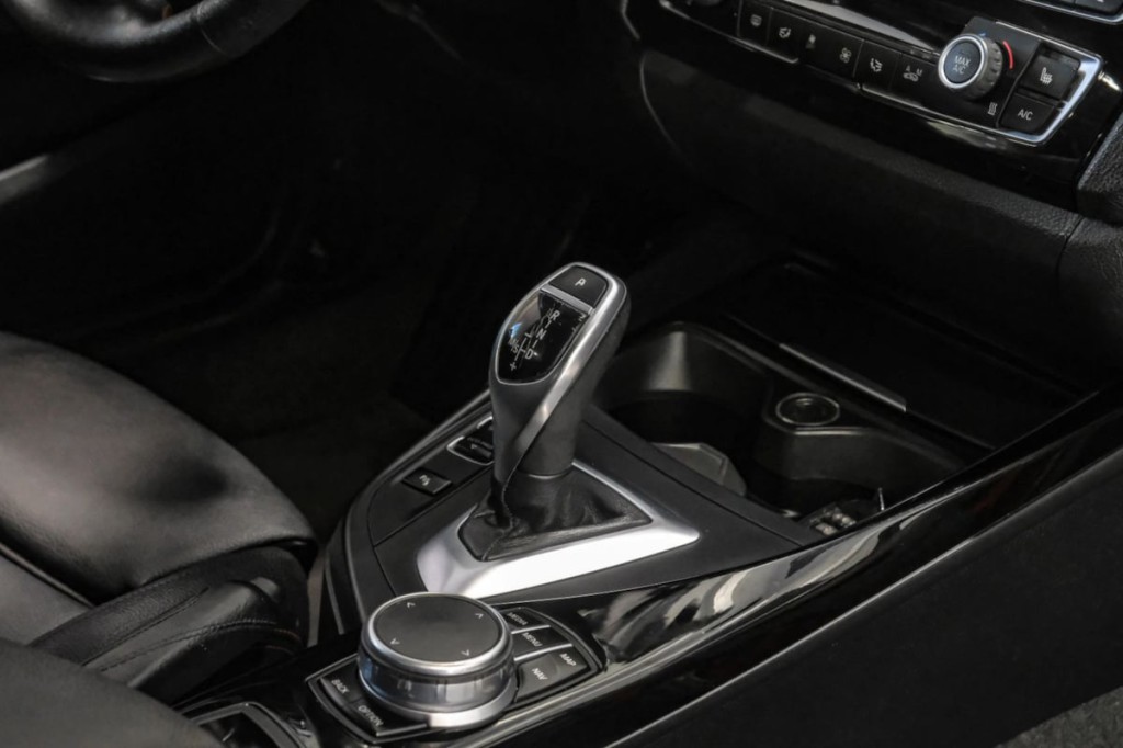 2017 BMW 2 Series Image 37