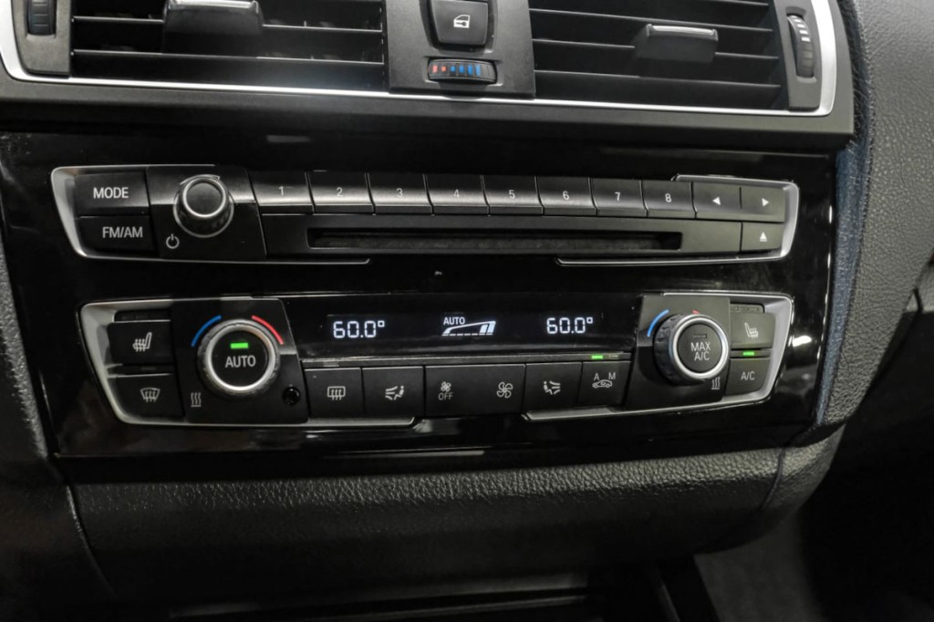 2017 BMW 2 Series Image 40