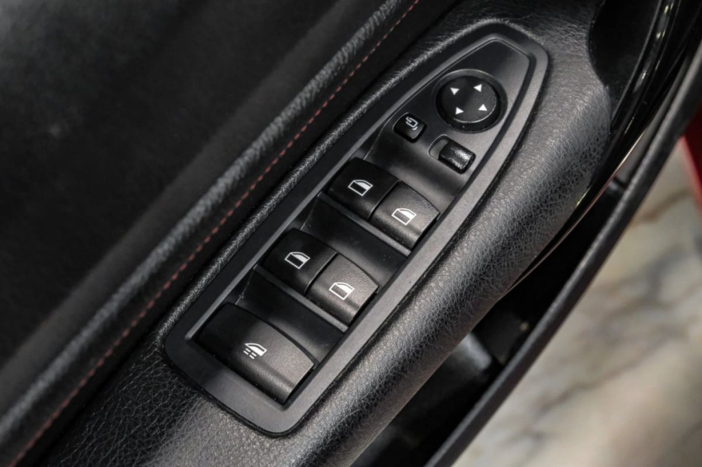 2017 BMW 2 Series Image 60