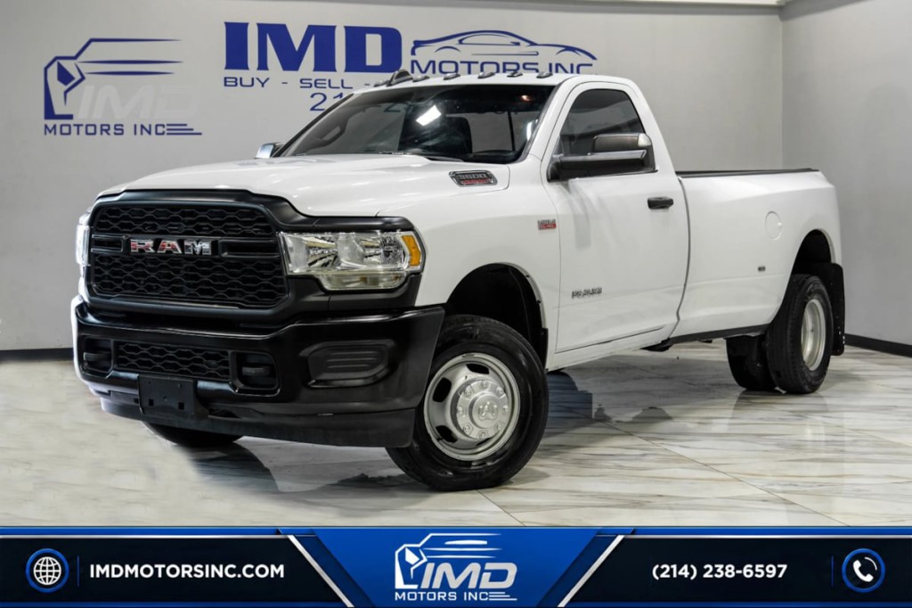 2022 RAM 3500 Image 2