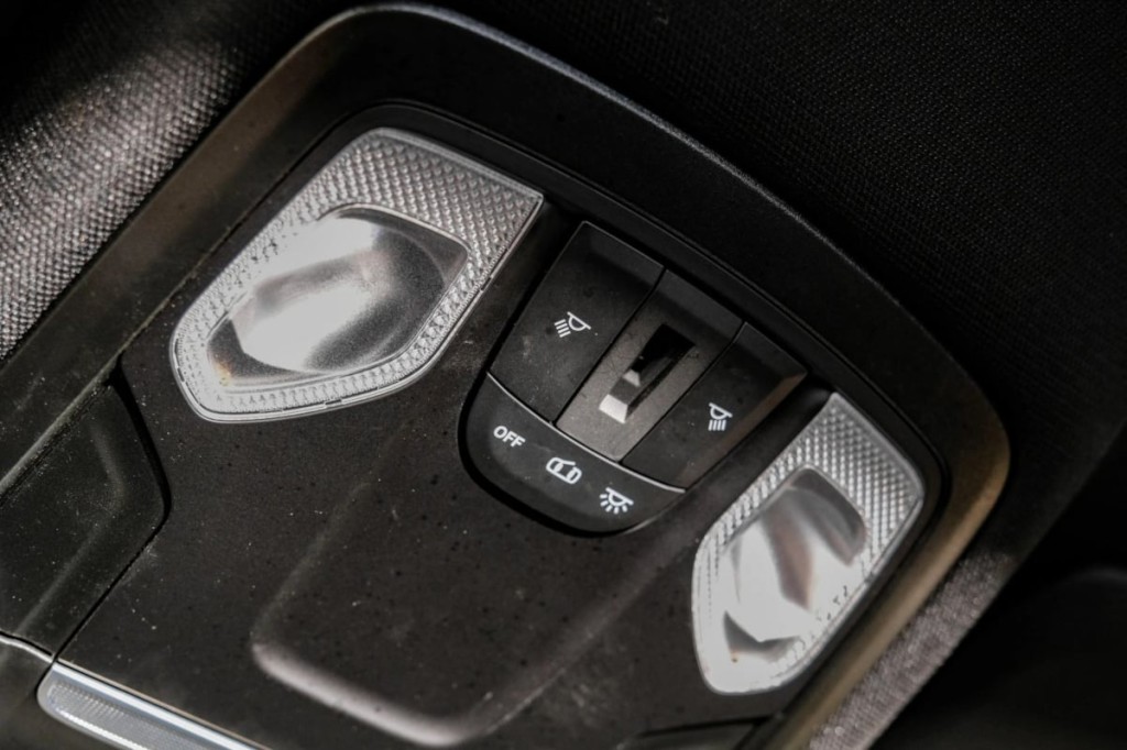 2022 RAM 3500 Image 32