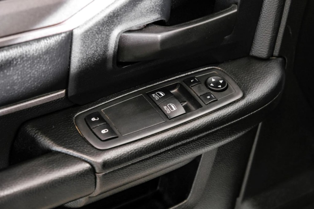 2022 RAM 3500 Image 41