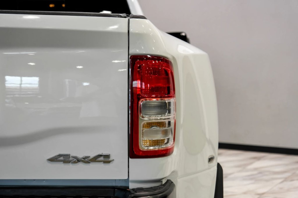 2022 RAM 3500 Image 44