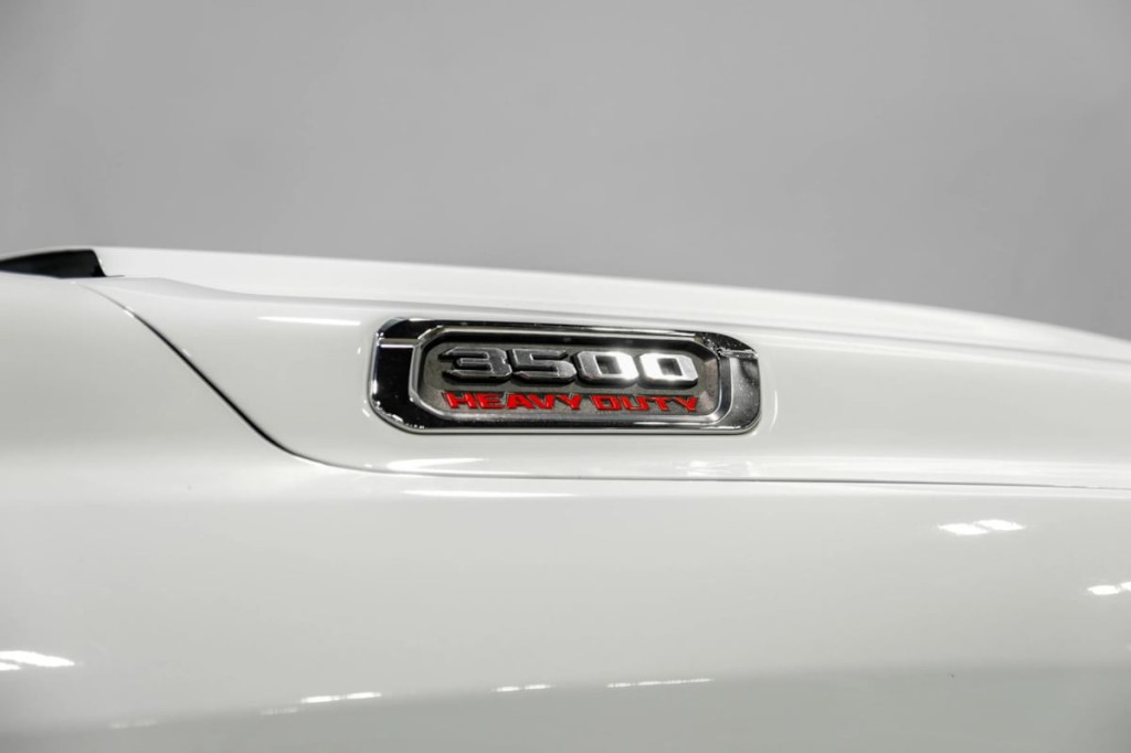 2022 RAM 3500 Image 45