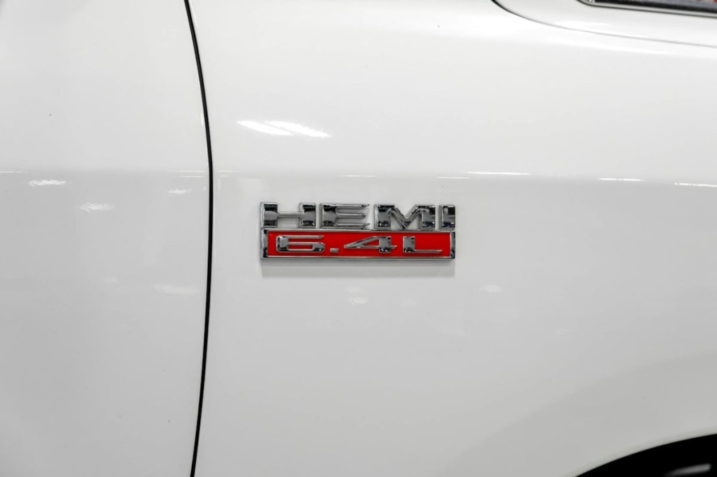 2022 RAM 3500 Image 46
