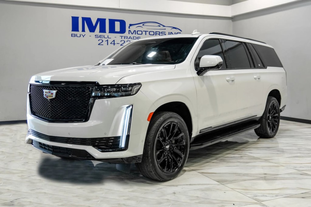 2021 Cadillac Escalade Image 3