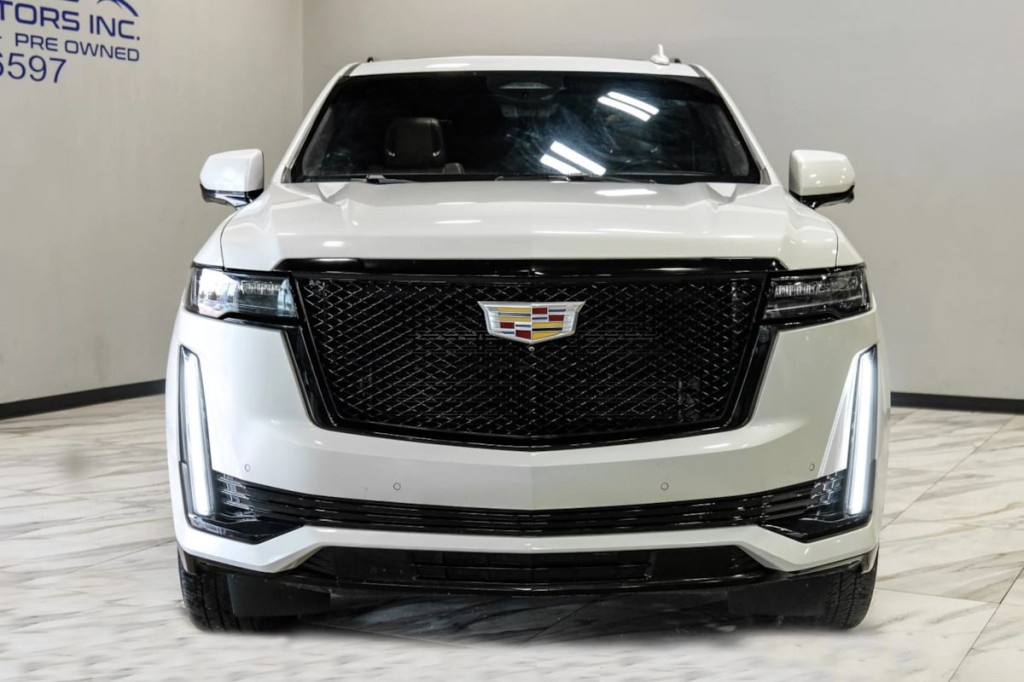 2021 Cadillac Escalade Image 8