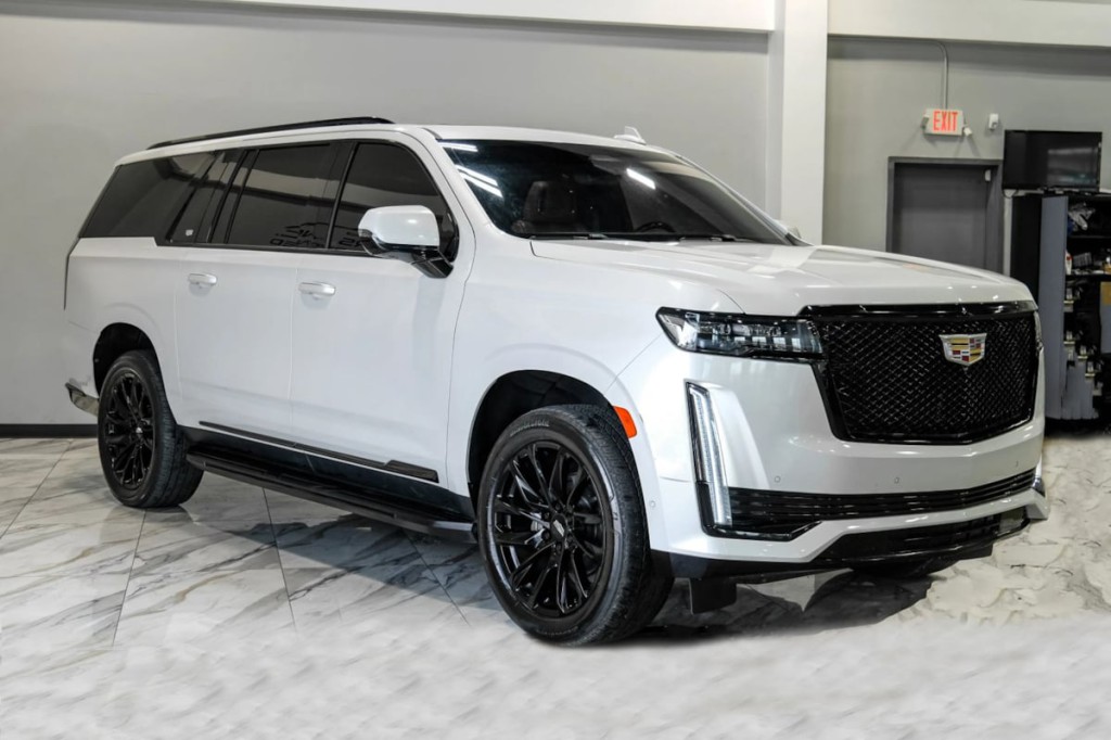 2021 Cadillac Escalade Image 9
