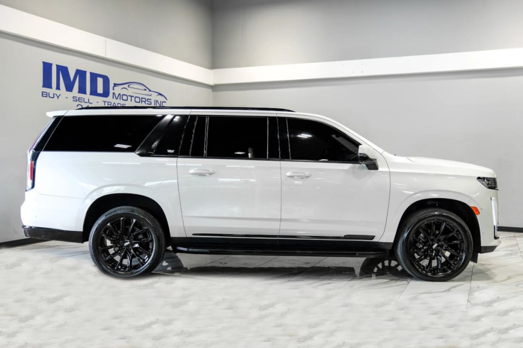 2021 Cadillac Escalade Image 10