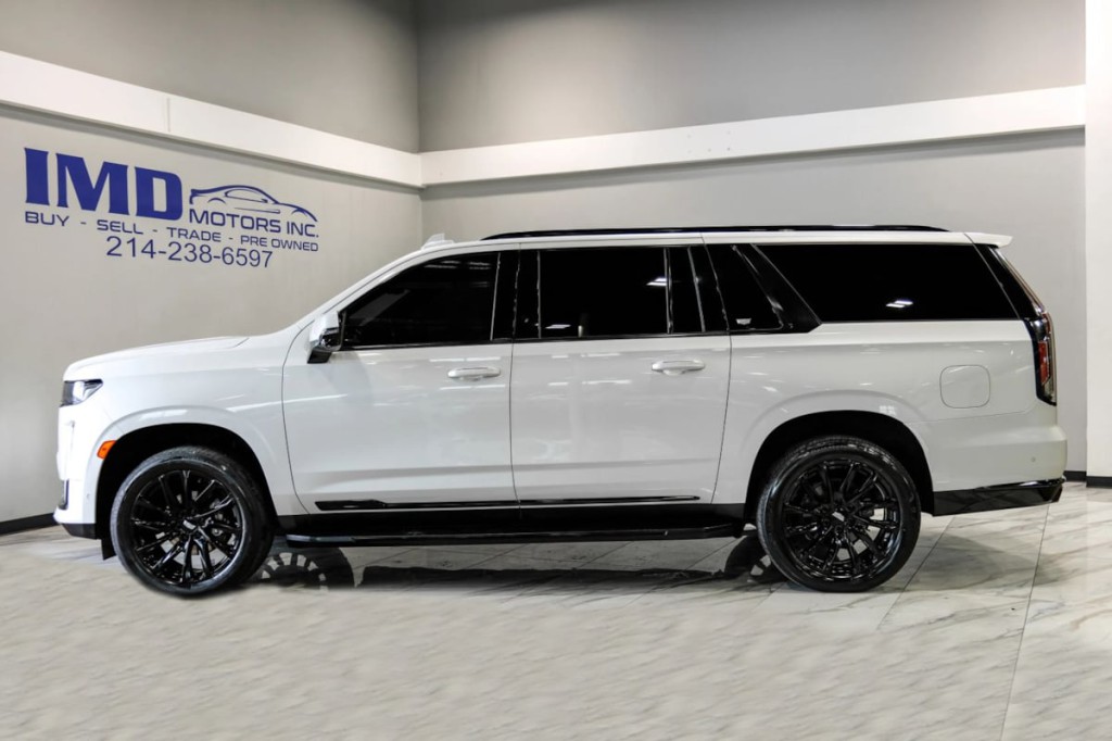 2021 Cadillac Escalade Image 14