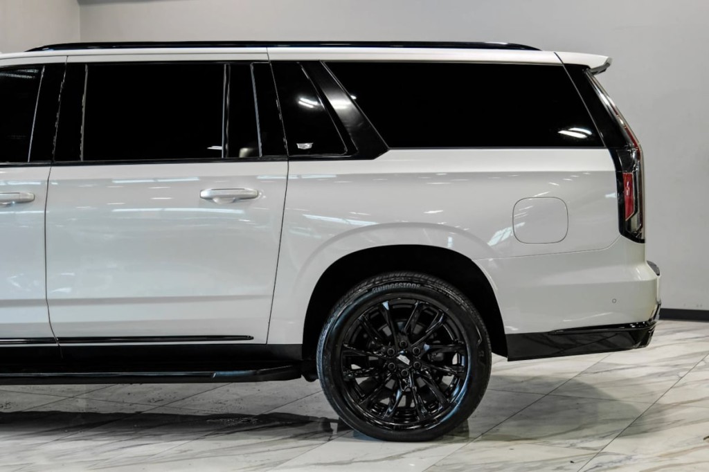2021 Cadillac Escalade Image 18