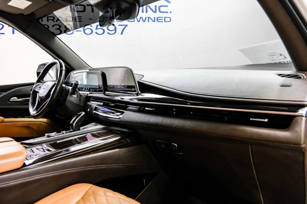 2021 Cadillac Escalade Image 19