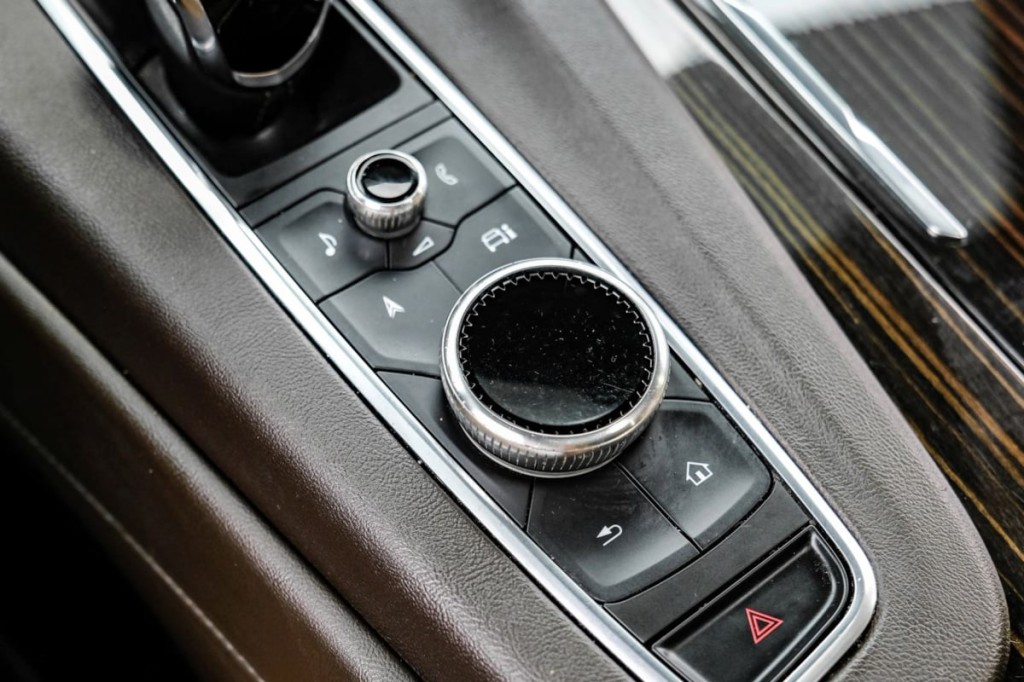 2021 Cadillac Escalade Image 35