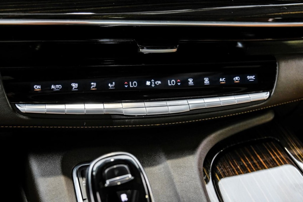 2021 Cadillac Escalade Image 36