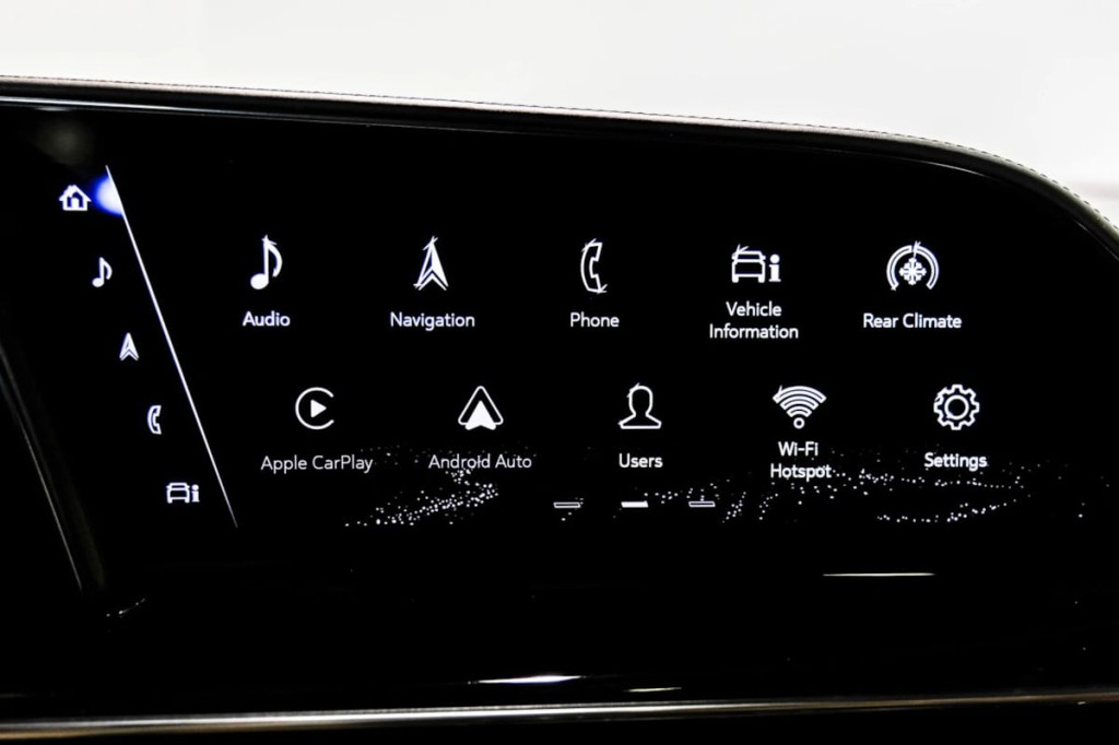 2021 Cadillac Escalade Image 40