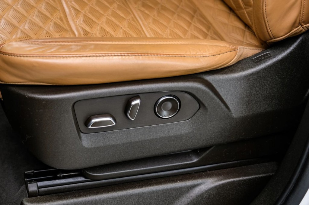 2021 Cadillac Escalade Image 46