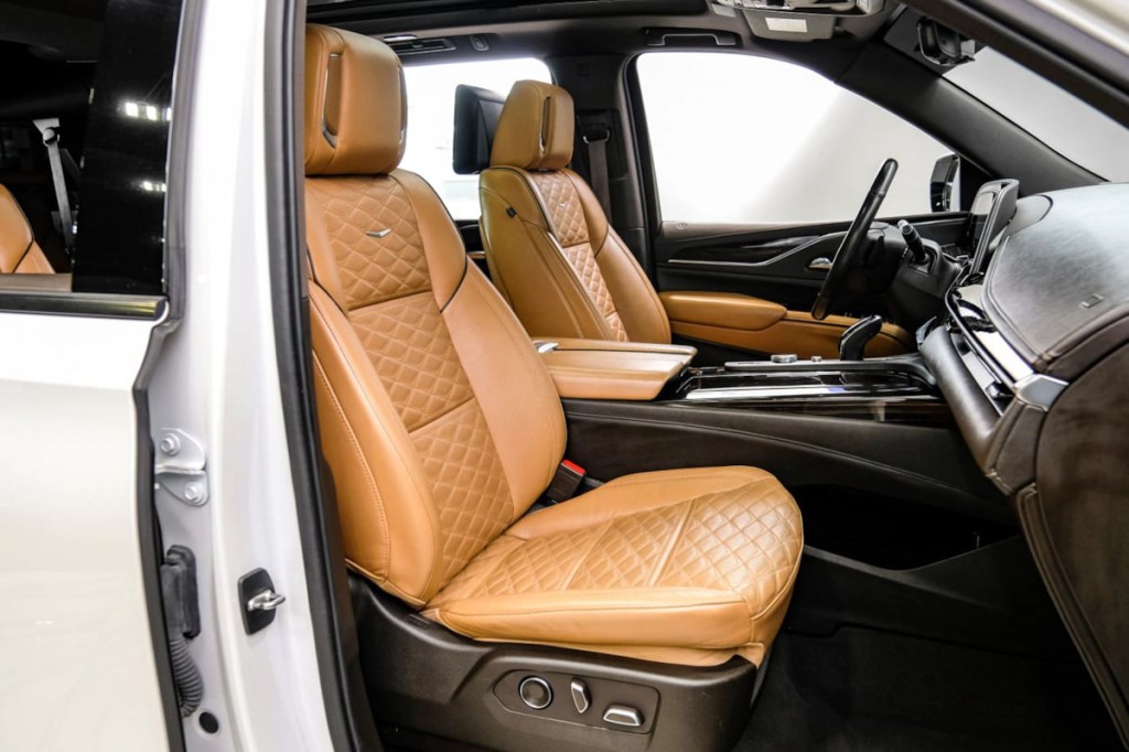 2021 Cadillac Escalade Image 47
