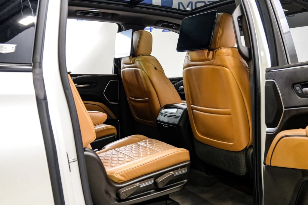 2021 Cadillac Escalade Image 49