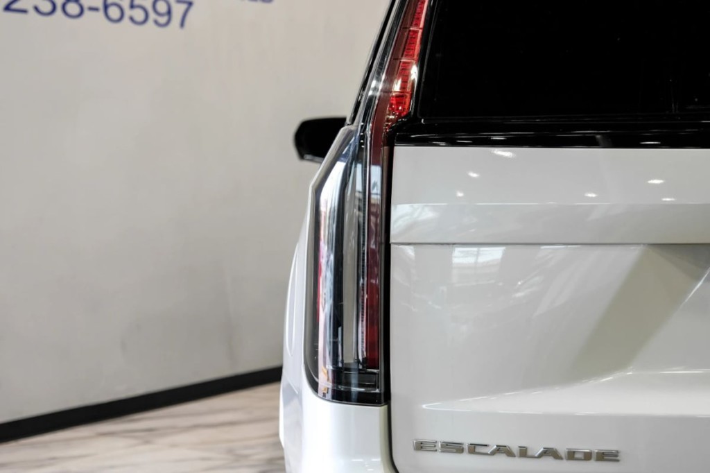 2021 Cadillac Escalade Image 64