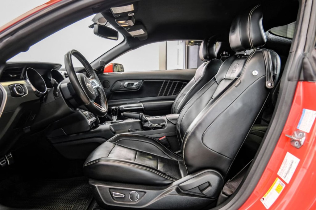2015 Ford Mustang Image 6