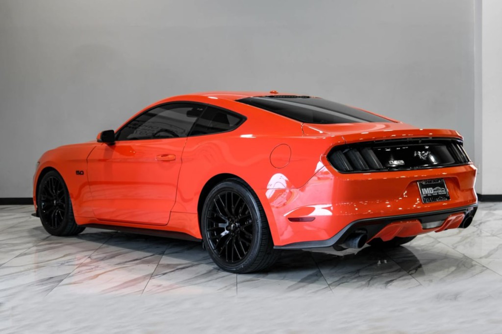 2015 Ford Mustang Image 12