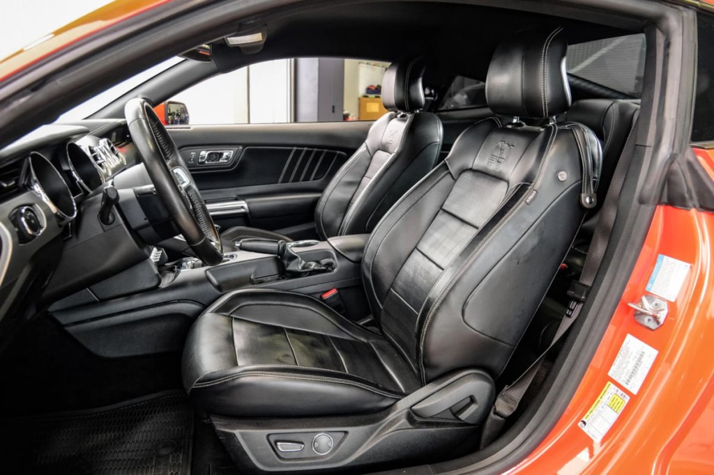 2015 Ford Mustang Image 43