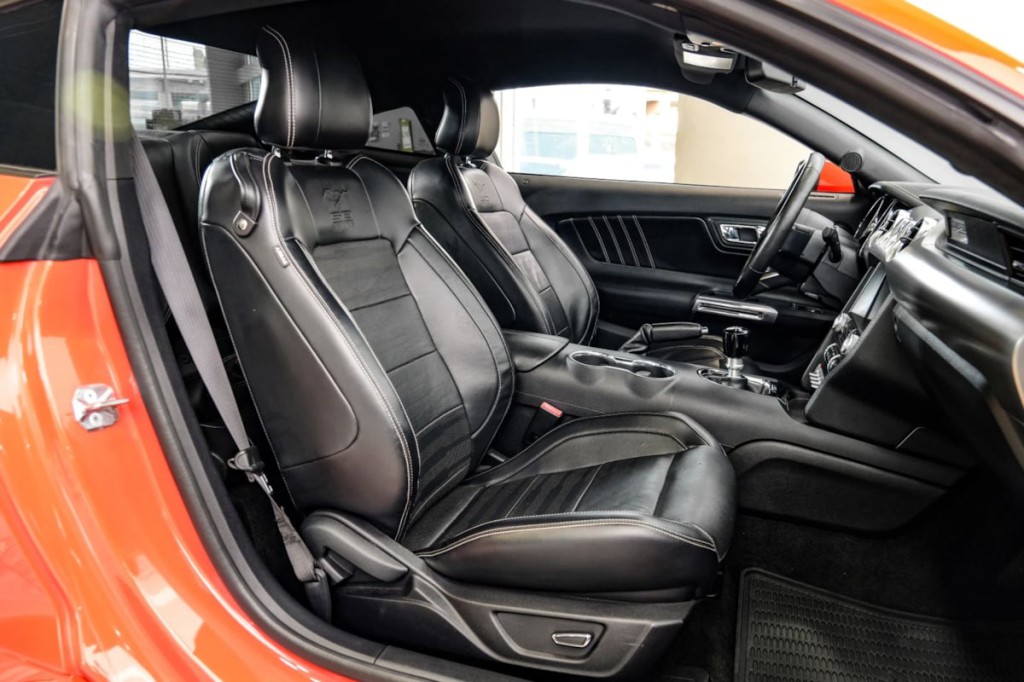 2015 Ford Mustang Image 45